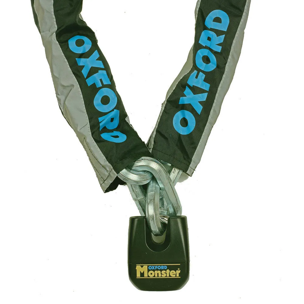 Oxford OF16 Monster Ultra Strong Chain And Padlock - 1.2m 4 Oxford OF16 Monster Ultra Strong Chain And Padlock - 1.2m - Image 2